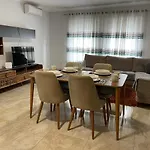 Apartment Roes