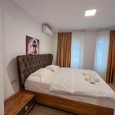 Roes Apartment